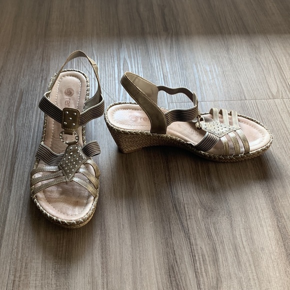 Rieker D6768 Ursula 2inch Wedge Sandal by Remonte - Picture 7 of 8